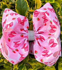  Coquette bow & strawberry printed on checker hair bows. 4PCS/$10.00 BW-DSG-1031