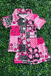 Multi-printed patch 2 piece pajamas set. GSSO030101-WEEN