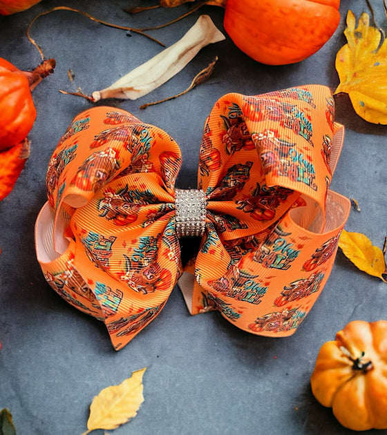 Highland cow /fall printed double layer hair bows. (6.5"wide 4pcs/$10.00) BW-DSG-916