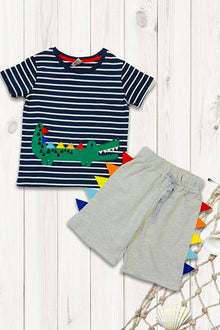  White & navy blue stripe alligator applique tee & gray shorts. TZ-950926 JEAN