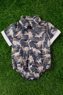  Camouflage dinosaur printed baby onesie with snaps. RPB25153014-loi