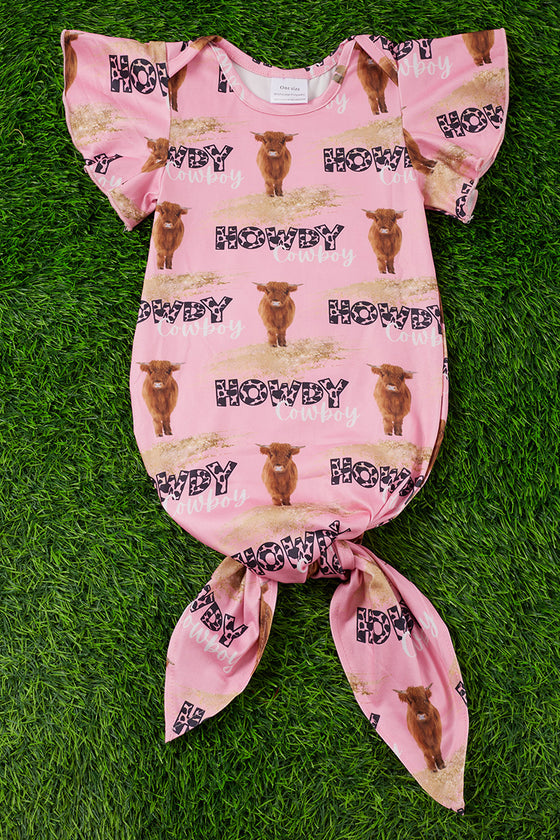 Howdy cowboy" highland cow printed baby gown. PJG25153018 S