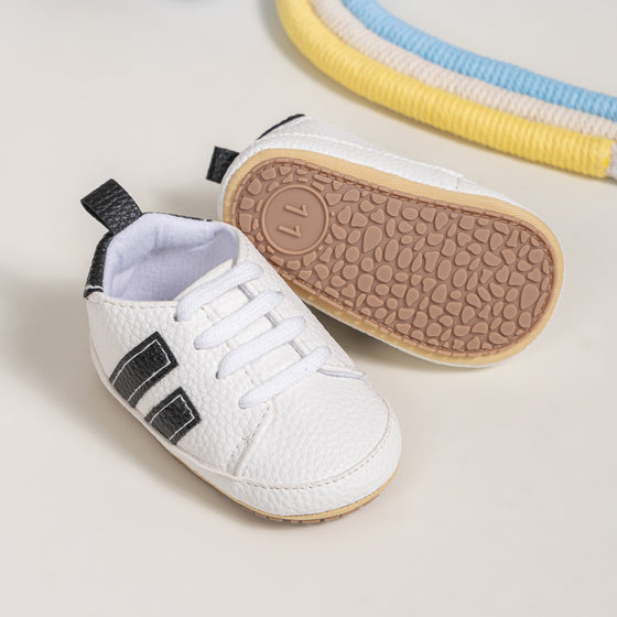Unisex pleather baby tennis, super cute. PT5107