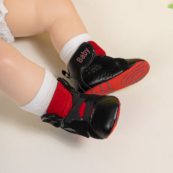 Boys baby tennis shoes, available in 3 colors. PT5139