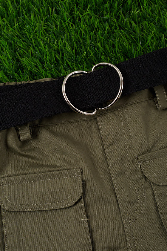 OLIVE GREEN CARGO SHORTS W/ BROWN BELT.  PNG251523008-SOL