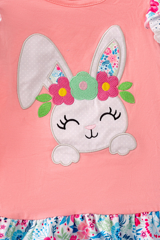 Easter bunny applique coral tunic w/stripe capri pants. OFG50274 JEANN