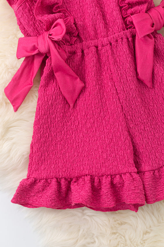 Fuchsia cable knit textured fabric with ruffle hem. PNG50108 SOL