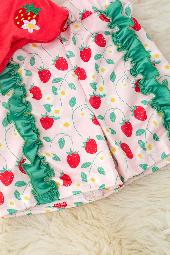 Red scalloped trim strawberry applique top & cream strawberry shorts. OFG50360amy