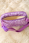 Cute printed fanny pack! Available in 2 colors!