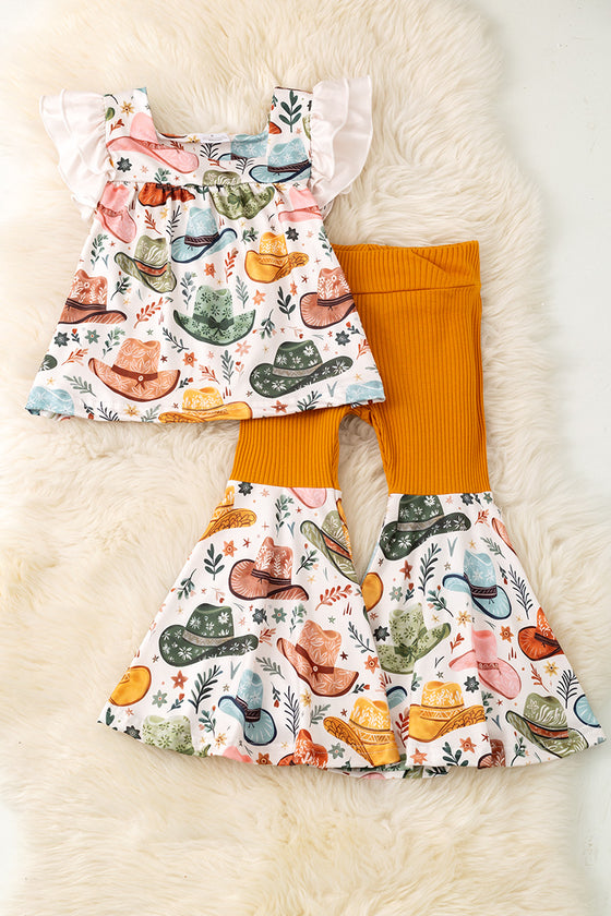 Multi-printed western tunic and matching bell bottoms. OFG51932 SOL