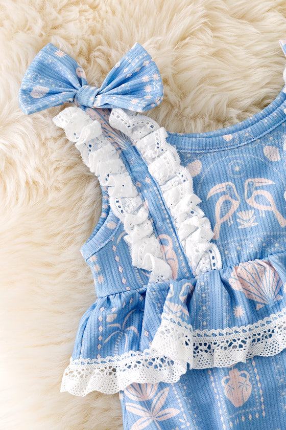 White seashell on blue baby onesie w/snaps. RPG50643 AMY