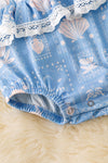 White seashell on blue baby onesie w/snaps. RPG50643 AMY