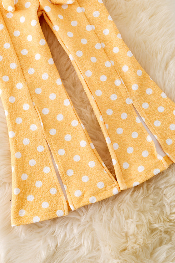 Daisy embroidered crop top & yellow pants w/polka dot. OFG50389 SOL