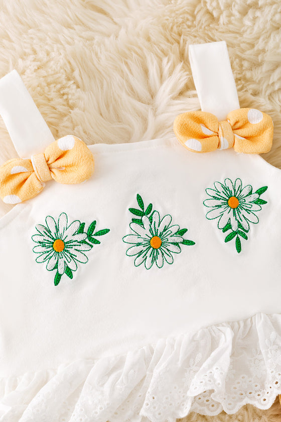 Daisy embroidered crop top & yellow pants w/polka dot. OFG50389 SOL