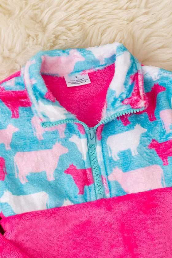 Cow printed on fucshia fleece pullover sweater. TPG51037 AMY