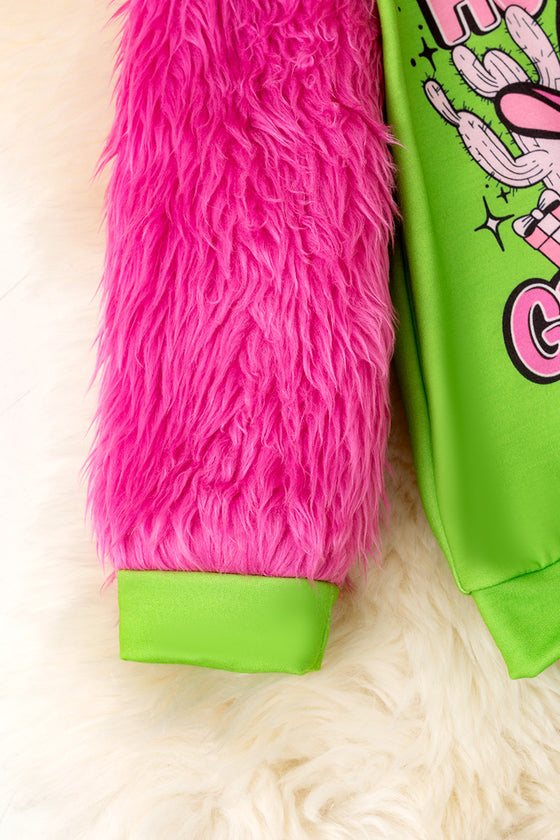 Howdy Grinchmas" Green and pink faux fur sleeve Christmas character sweatshirt. TPG51371 SOL (Copy)