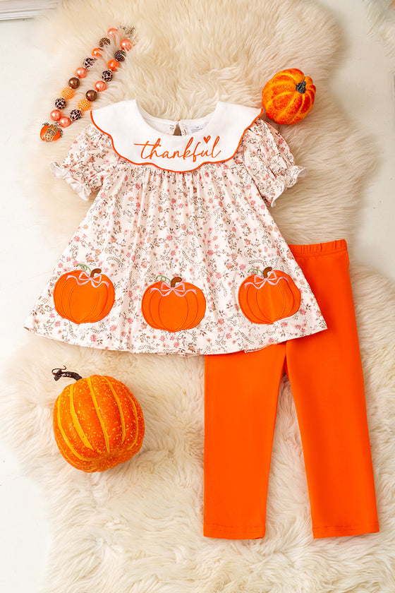 Pumpkin application tunic with orange leggings. OFG51472 Jean