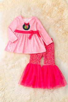 Christmas character on pink tunic and sequins bell bottoms. OFG53241 AMY