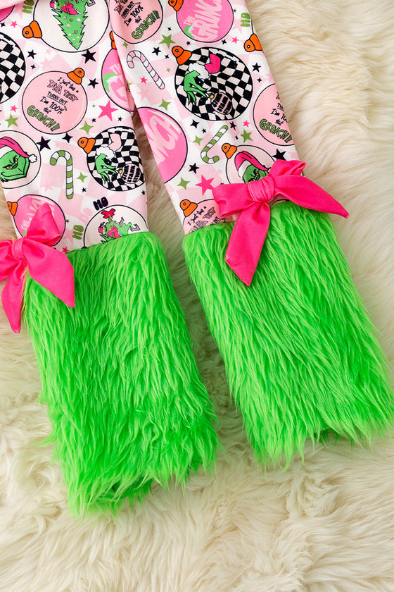 Christmas character 2 piece set on pink with green fur. OFG51178 SOL