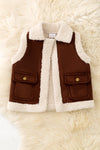 Chocolate brown sherpa vest w/pockets. TPG60370 AMY