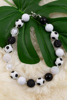  Black & white soccer bubble necklaces w/soccer pendant. 3pcs/$12.00 ACG55114001 M