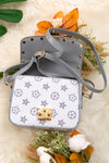 White & Light gray spike detail crossbody purse. BBG65153024 M
