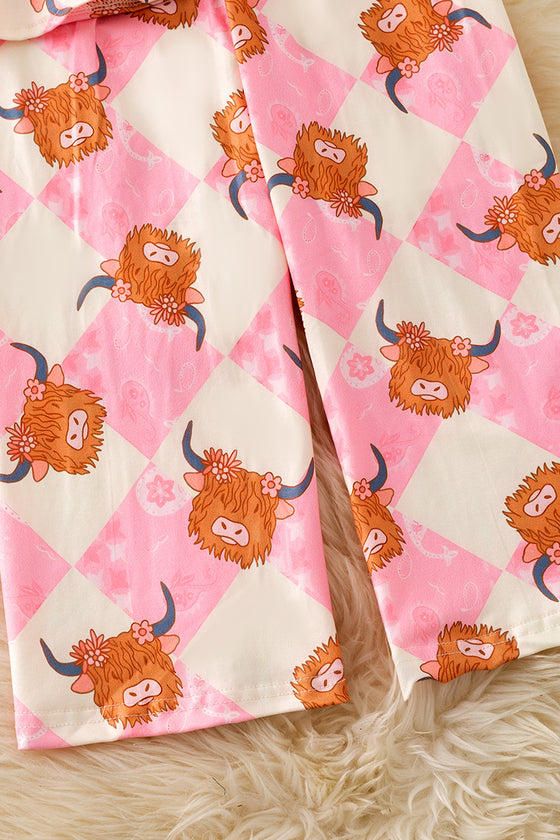 Highland cow printed ruffle tunic and wide cut pants. OFG51631 SOL