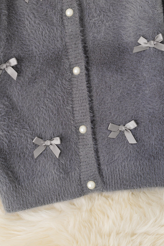 Gray button up cardigan with peal buttons. TPG52053 AMY
