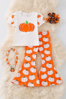  Pumpkin printed top and bell bottoms. OFG51245 SOL