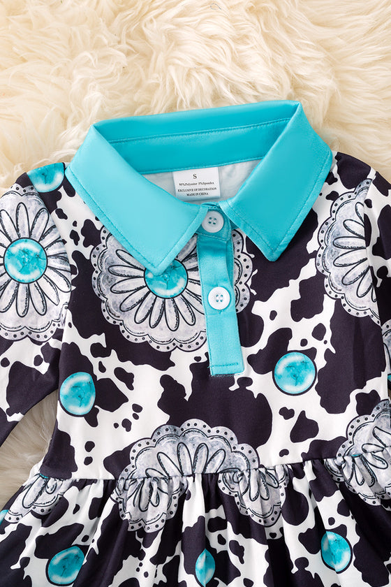 Concho & cow printed bell sleeve top. (Western)  DRG54118 SOL