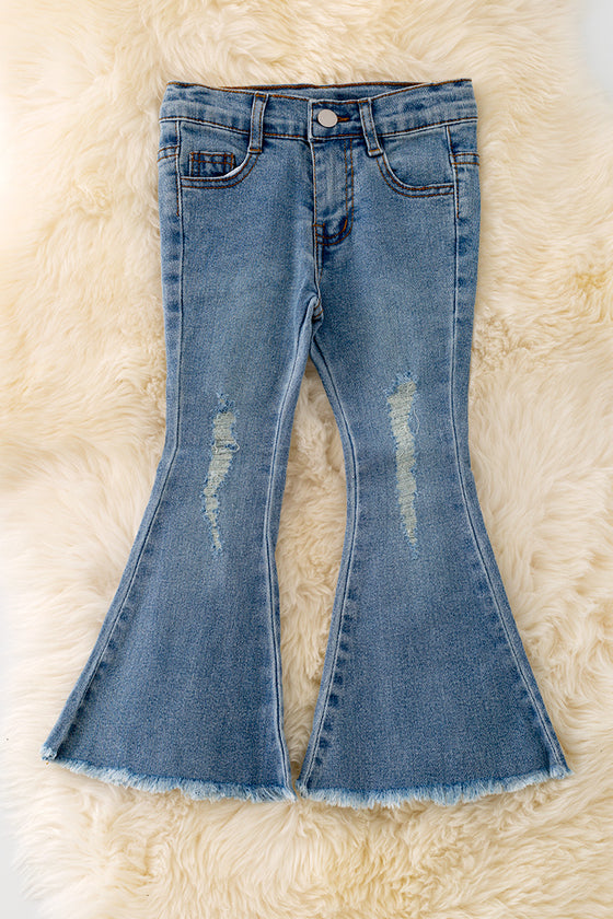 PNG40450 WEN: Denim blue distressed denim jeans.