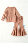 Yeehaw" Brown-tan checkered outfit. OFG63353 MON
