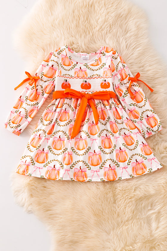 Pumpkin printed smock dress. DRG52994 AMY