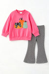 Pumpkin applique sweatshirt and checkered bottoms. OFG62631 MON