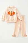 Cream top and bottoms, top has pumpkin applique. OFG62650 AMY