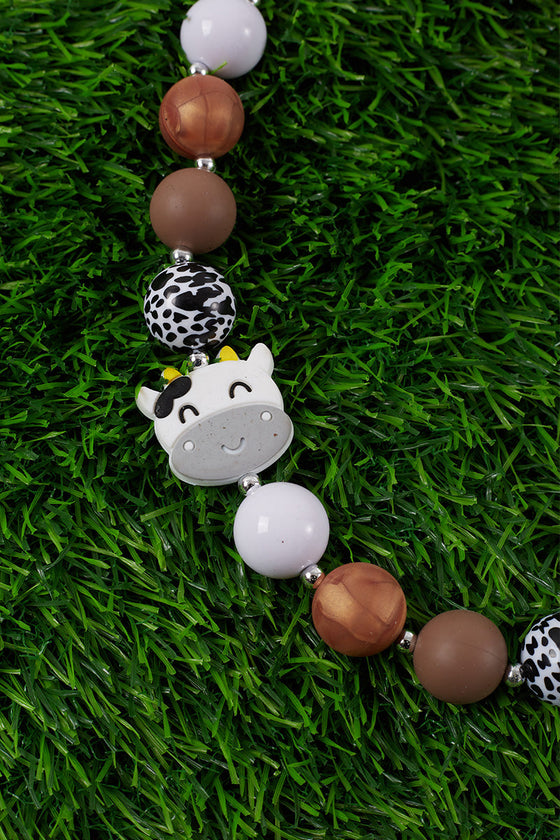 BROWN,BLACK & WHITE BUBBLE GUM BEAD NECKLACE W/COW PENDANTS. 3PCS/$15.00 ACG15153010