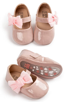  Lt.Pink side bow dressy infant shoes. HM2617