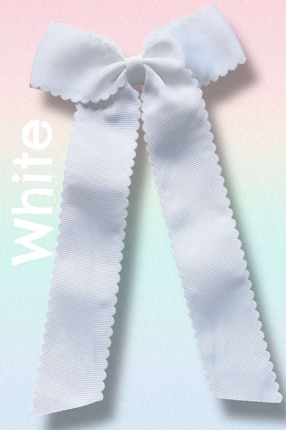 Medium scalloped hair bow (5" X 8" (1.5" Ribbon)