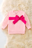 Fuchsia bow on lt. pink sweatshirt. TPG50486 AMY