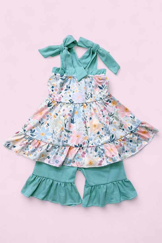 Floral printed ruffle tunic & teal shorts. GSSO103102-SOL