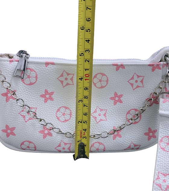 White w/pink star printed crossbody purse. BBG60152005 M