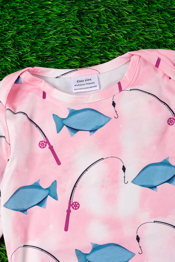 Gone fishing pink baby gown. PJG65113014