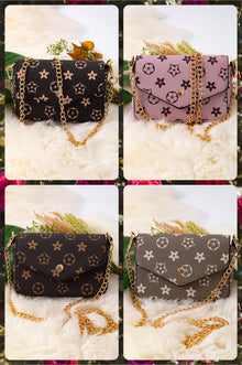  5"X 7"Crossbody purse with chain. (Available in 4 colors)