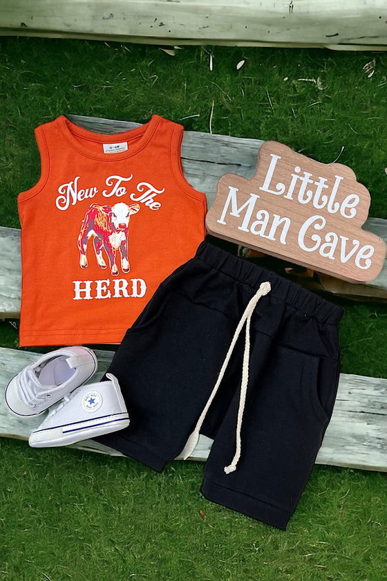 New to the herd" orange graphic tank top & black shorts. OFB25133023 JEANN