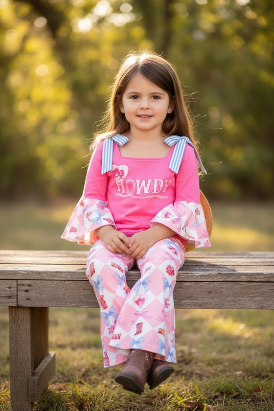 Howdy bell sleeve top and bell bottoms. OFG53462 SOL