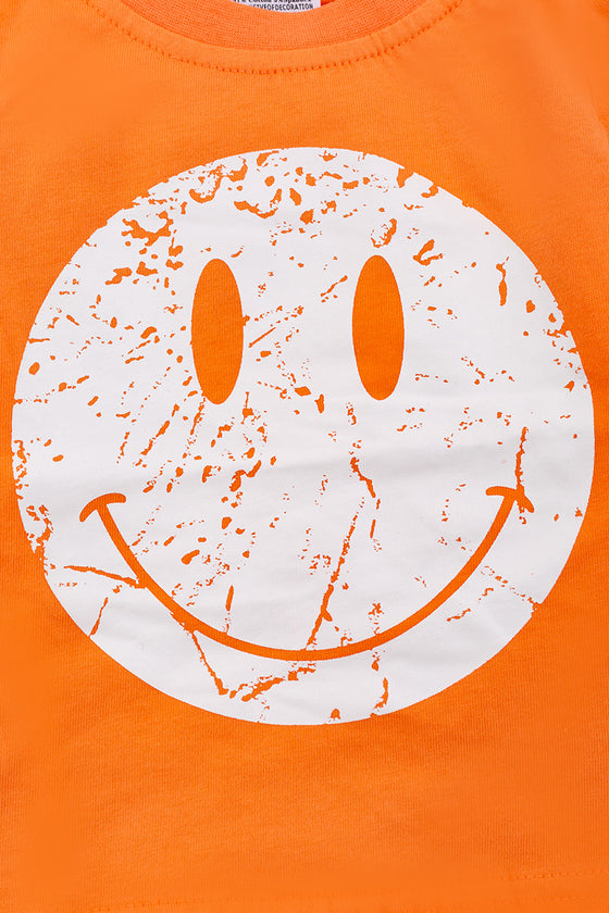 Happy emoji, orange tee shirt with folded sleeves. TPG25154004 jeann