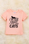 I'm not crazy I just like cats" Pink tee shirt with folded sleeves. TPG25154002 AMY