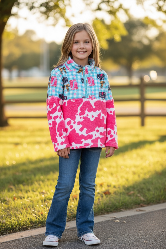 Cozy fleece pullover sweater with gingham & cow print. TPG50765 JEAN