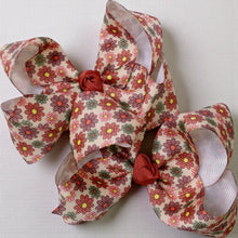 Approx. 4"  floral printed mini bows. 12pcs/$13.99 BW-DSG-B274