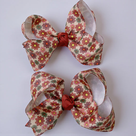 Approx. 4"  floral printed mini bows. 12pcs/$13.99 BW-DSG-B274
